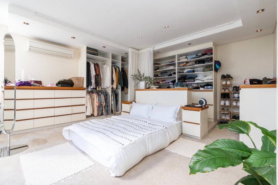 3 Bedroom Property for Sale in Green Point Western Cape